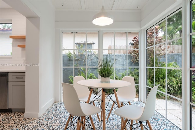 view of sunroom / solarium