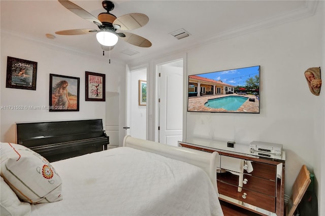 bedroom featuring crown molding and ceiling fan