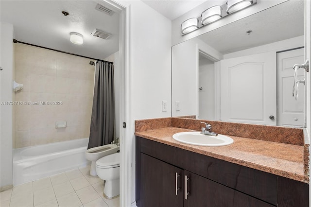 full bath featuring shower / bath combination with curtain, visible vents, toilet, and a bidet