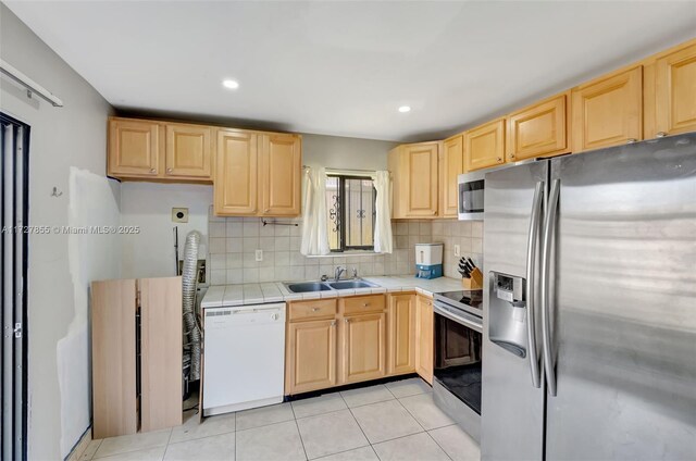 457 NE 210th Ter Unit 457, Miami, FL 33179 - photo 16