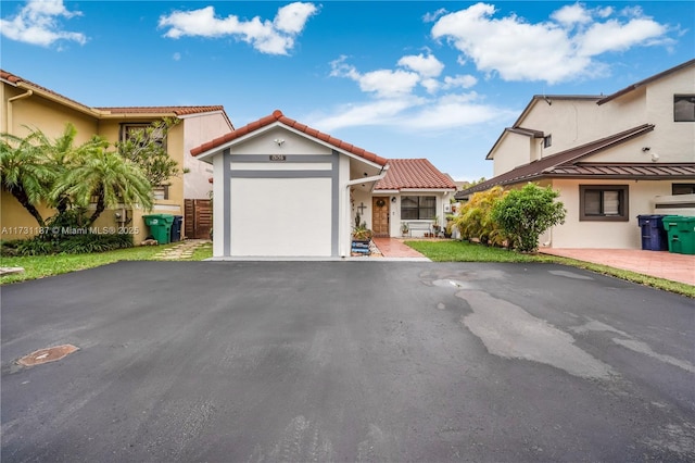 view of front facade with a garage