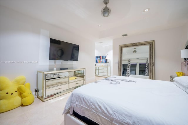 bedroom with ceiling fan