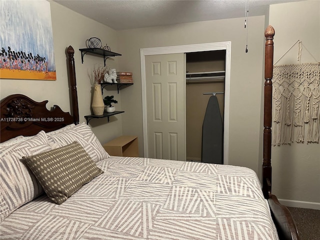 bedroom with a closet