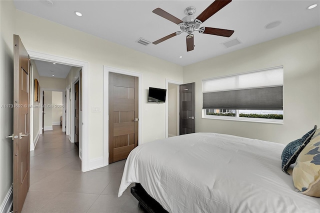 bedroom featuring ceiling fan