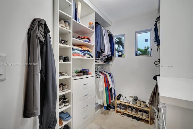 view of spacious closet