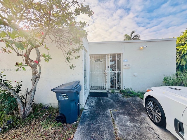 view of entrance to property