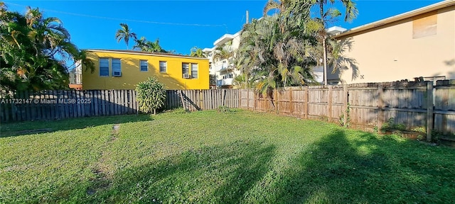 view of yard featuring a fenced backyard