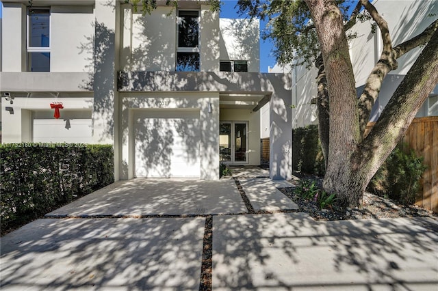 view of front of property featuring a garage