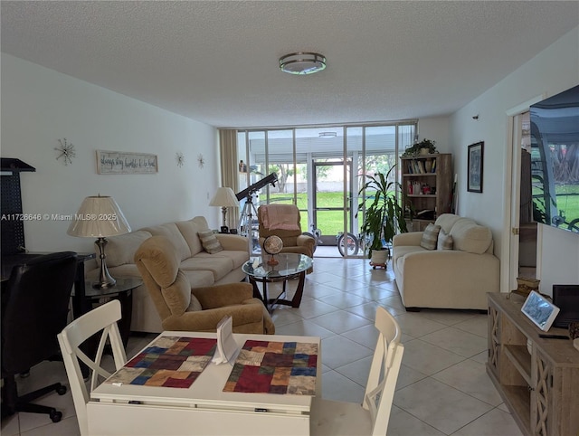 Listing photo 3 for 3910 Inverrary Blvd Unit 103-B, Lauderhill FL 33319