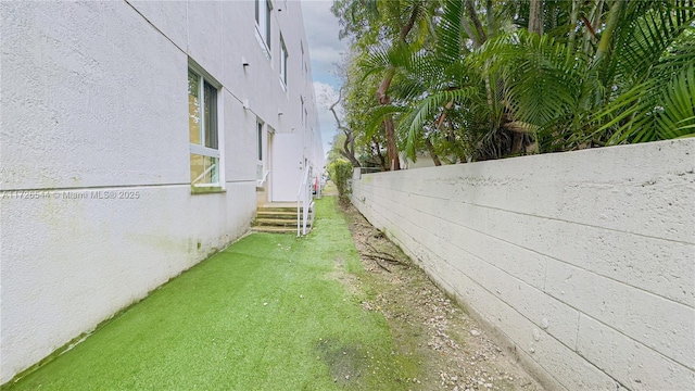 2555 NE 193rd St Unit 2102, Miami, FL 33180 - view of side of home