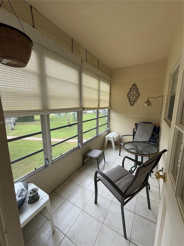 view of sunroom / solarium