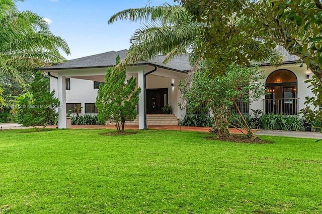 view of front of house with a front yard