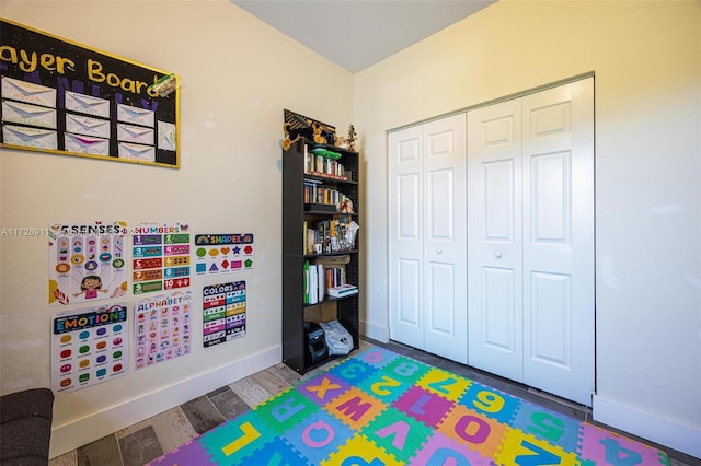 playroom featuring hardwood / wood-style floors