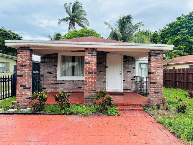 view of front of home