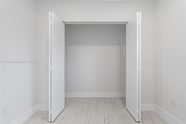 2814 SW 92nd Ct, Miami, FL 33165 - view of closet