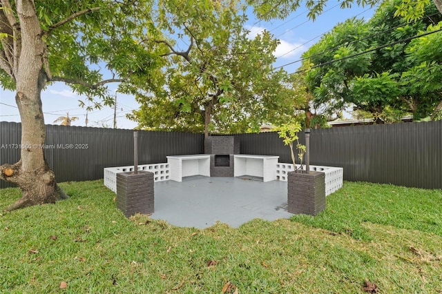 2814 SW 92nd Ct, Miami, FL 33165 - view of yard featuring a patio area