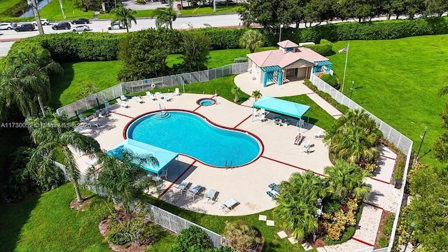 view of swimming pool featuring a patio