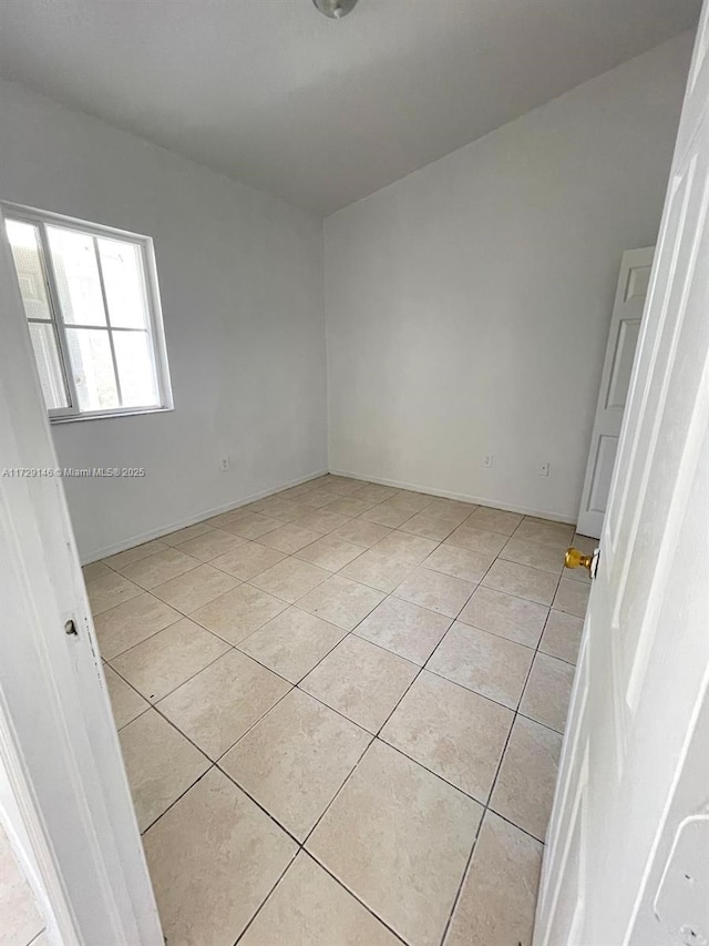 2921 SE 13th Rd Unit 205-39, Homestead, FL 33035 - view of tiled spare room