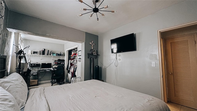 bedroom featuring a closet