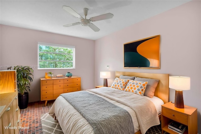 bedroom featuring ceiling fan