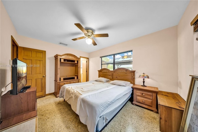 bedroom featuring ceiling fan