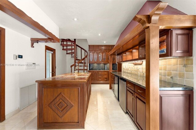225 Alesio Ave, Coral Gables, FL 33134 - kitchen featuring tasteful backsplash, open shelves, a sink, visible vents, and a kitchen island with sink