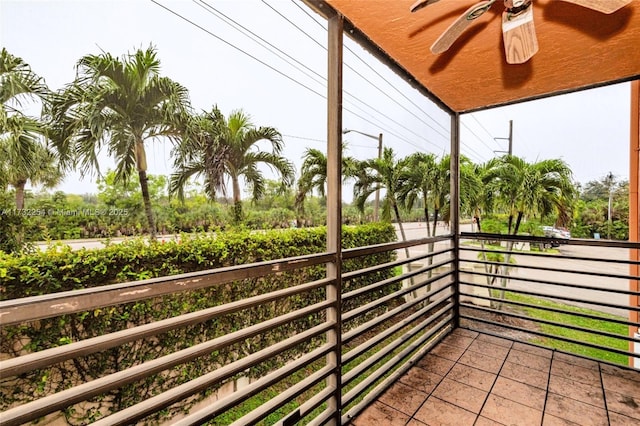 balcony with ceiling fan