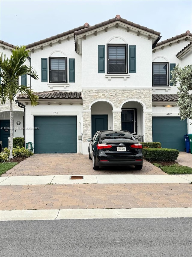 view of front of house with a garage