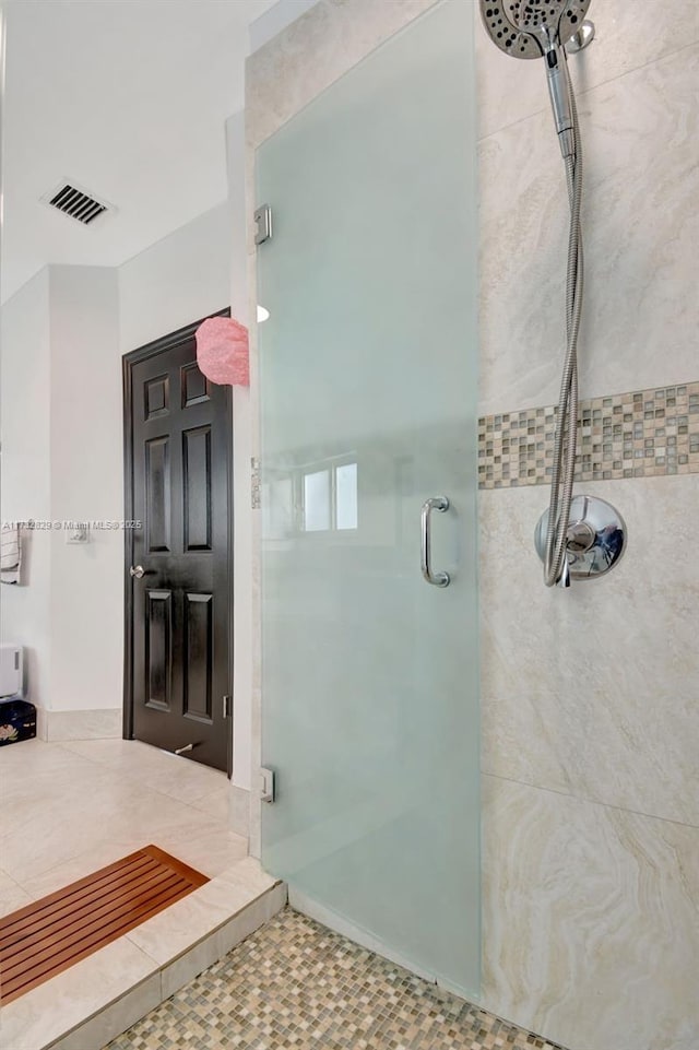 bathroom featuring tiled bath