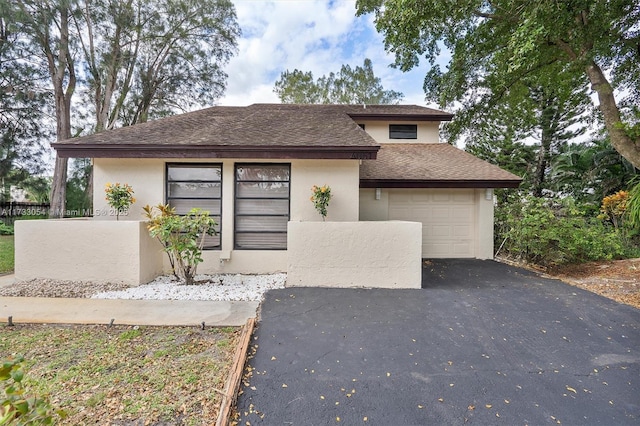 view of front facade with a garage