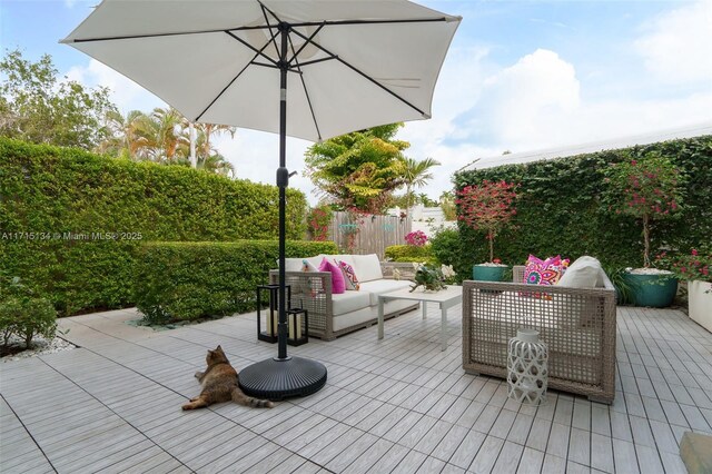 view of patio with outdoor lounge area