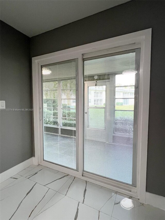 4702 Martinique Dr Unit E1, Coconut Creek, FL 33066 - photo 25