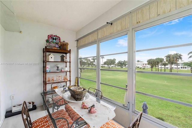 2751 E Golf Blvd Unit 2029, Pompano Beach, FL 33064 - sunroom with golf course view