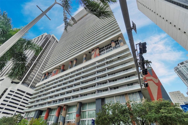 50 Biscayne Blvd Unit 601, Miami, FL 33132 - view of building exterior