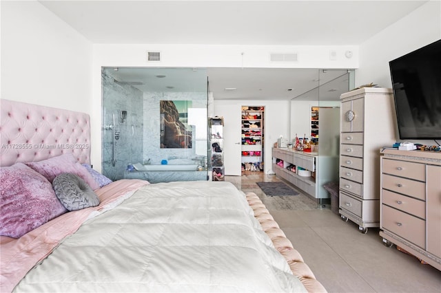 bedroom with a closet