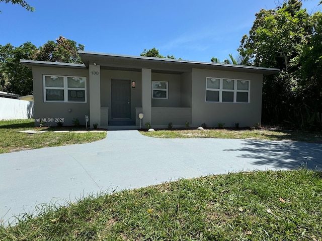 view of front of property