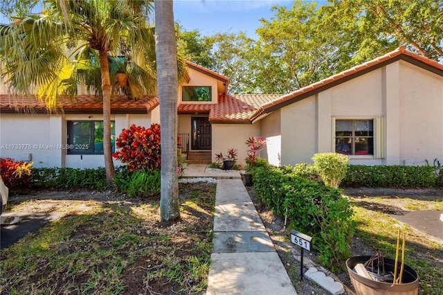 view of mediterranean / spanish-style house