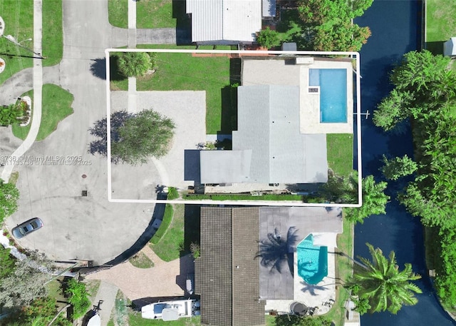 2720 SW 19th St, Fort Lauderdale, FL 33312 - aerial overview of property's location with a pool area, property boundaries highlighted, and a nearby body of water