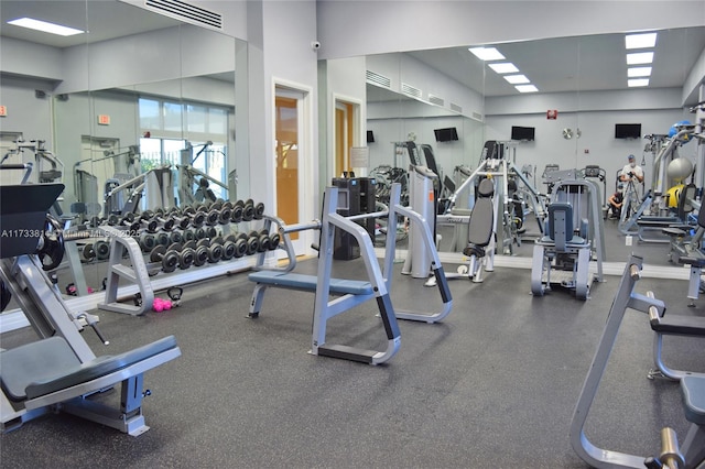 6917 Collins Ave Unit 1512, Miami Beach, FL 33141 - exercise room featuring visible vents