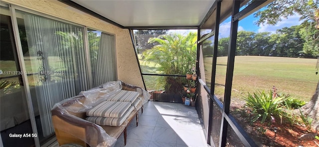 view of sunroom / solarium