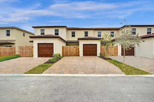 view of front facade with a garage