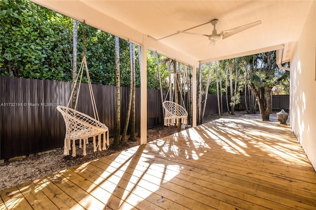 deck with ceiling fan