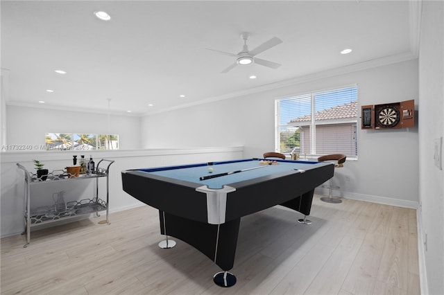 playroom featuring ornamental molding, pool table, ceiling fan, and light hardwood / wood-style floors