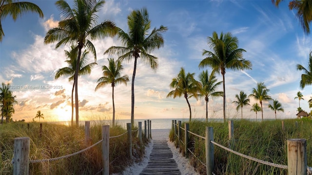 5445 Collins Ave Unit M15, Miami Beach, FL 33140 - surrounding community with a water view