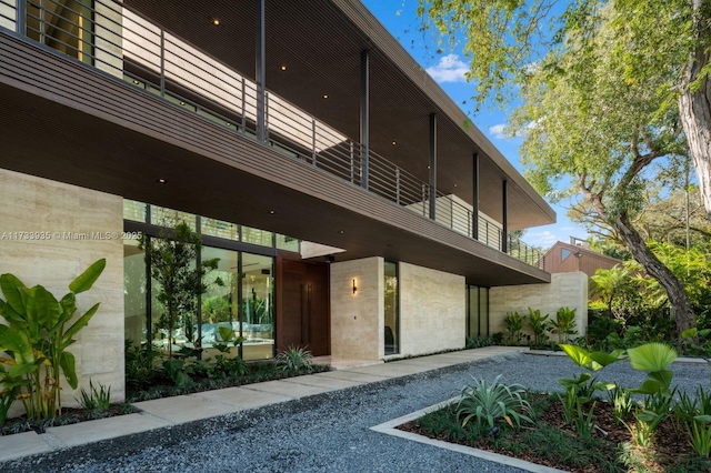 4040 Kiaora St, Miami, FL 33133 - view of building exterior
