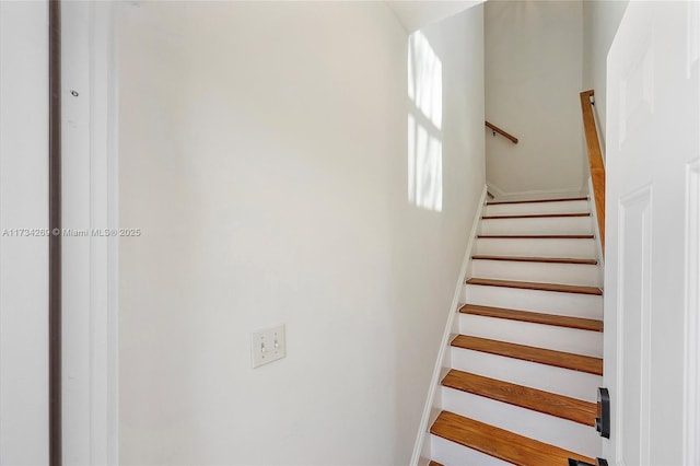 203 NE 90th St, El Portal, FL 33138 - photo 46