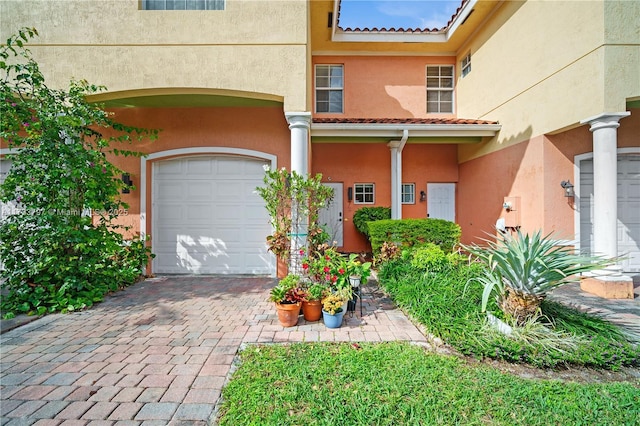 view of front of house with a garage