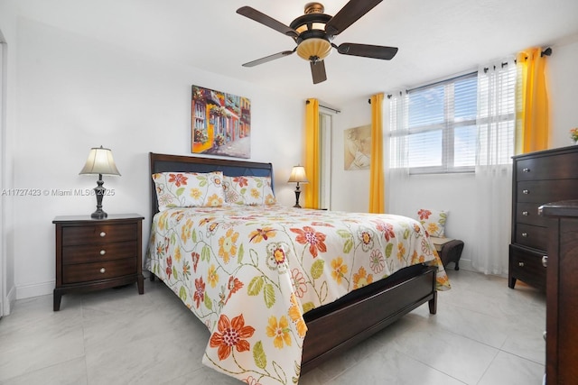 bedroom with ceiling fan