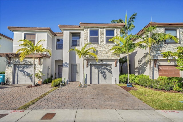 view of front of home featuring a garage