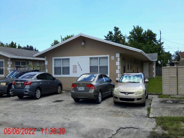 view of single story home